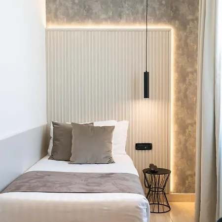 Отель Windrose 3*