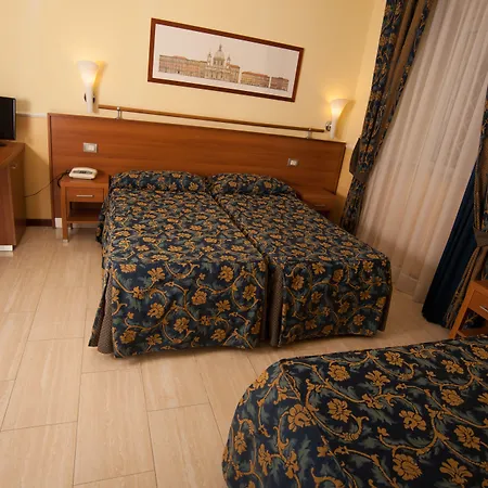 Windrose Hotel 3*