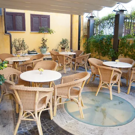 风中玫瑰酒店 酒店 3*